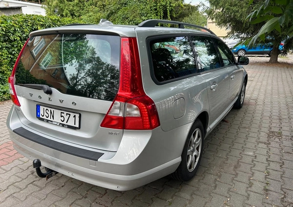 Volvo V70 cena 24900 przebieg: 222826, rok produkcji 2009 z Moryń małe 106